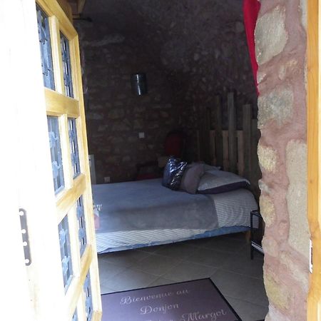 Beaumont  Le Donjon De La Reine Margot B&B 외부 사진